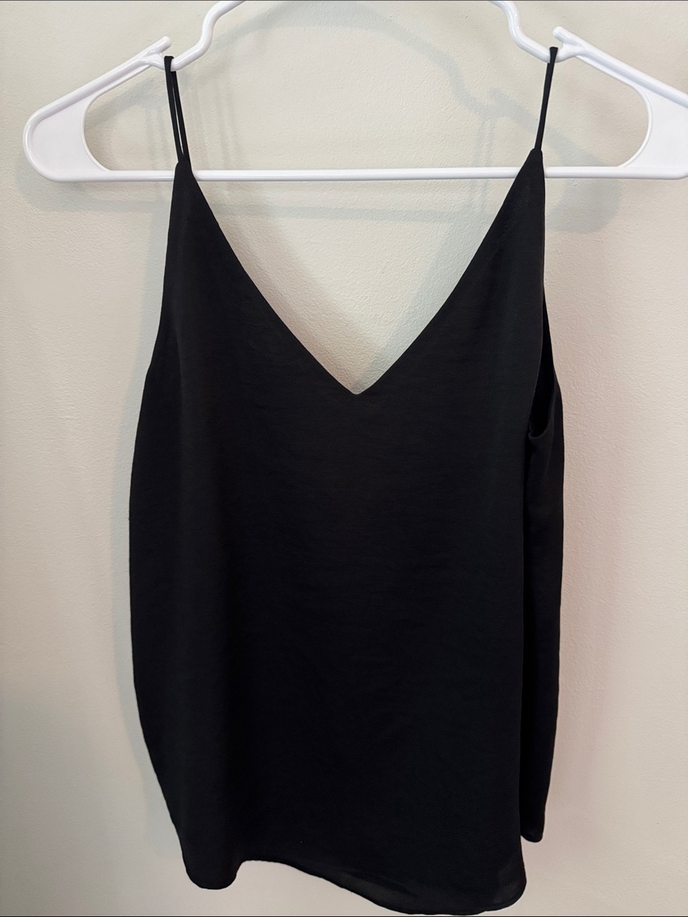 Express Black V-Neck Spaghetti Strap Camisole
